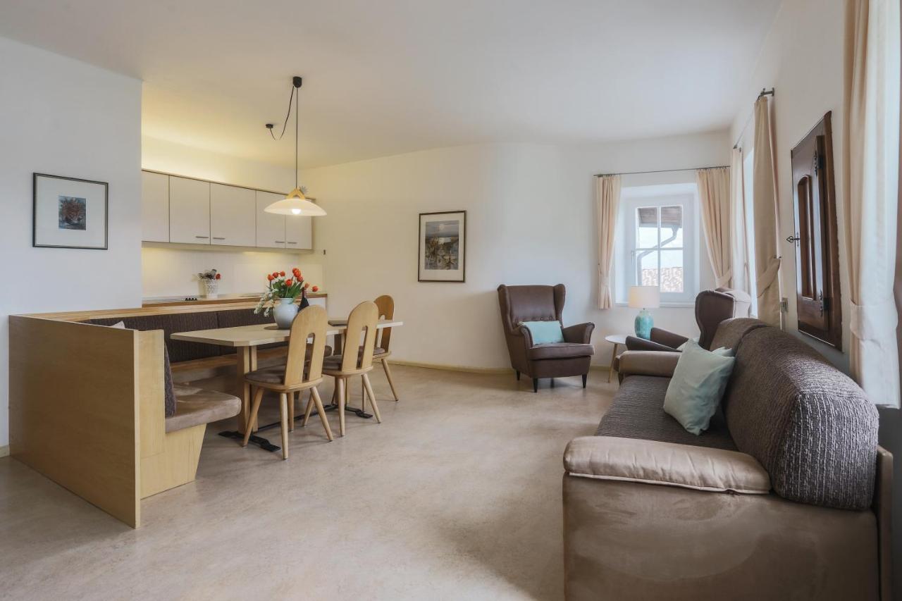 מונטניה Residence Hof Am Keller מראה חיצוני תמונה