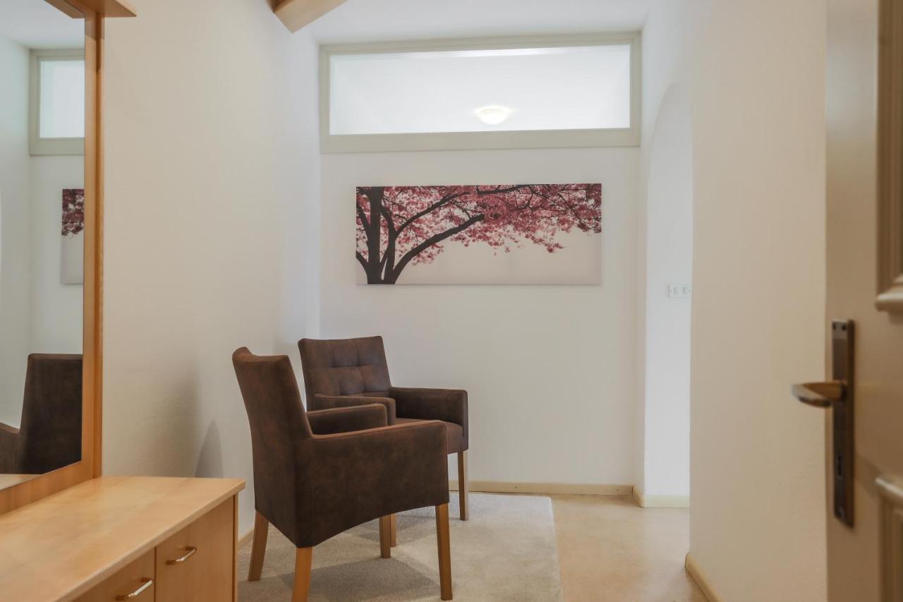מונטניה Residence Hof Am Keller מראה חיצוני תמונה