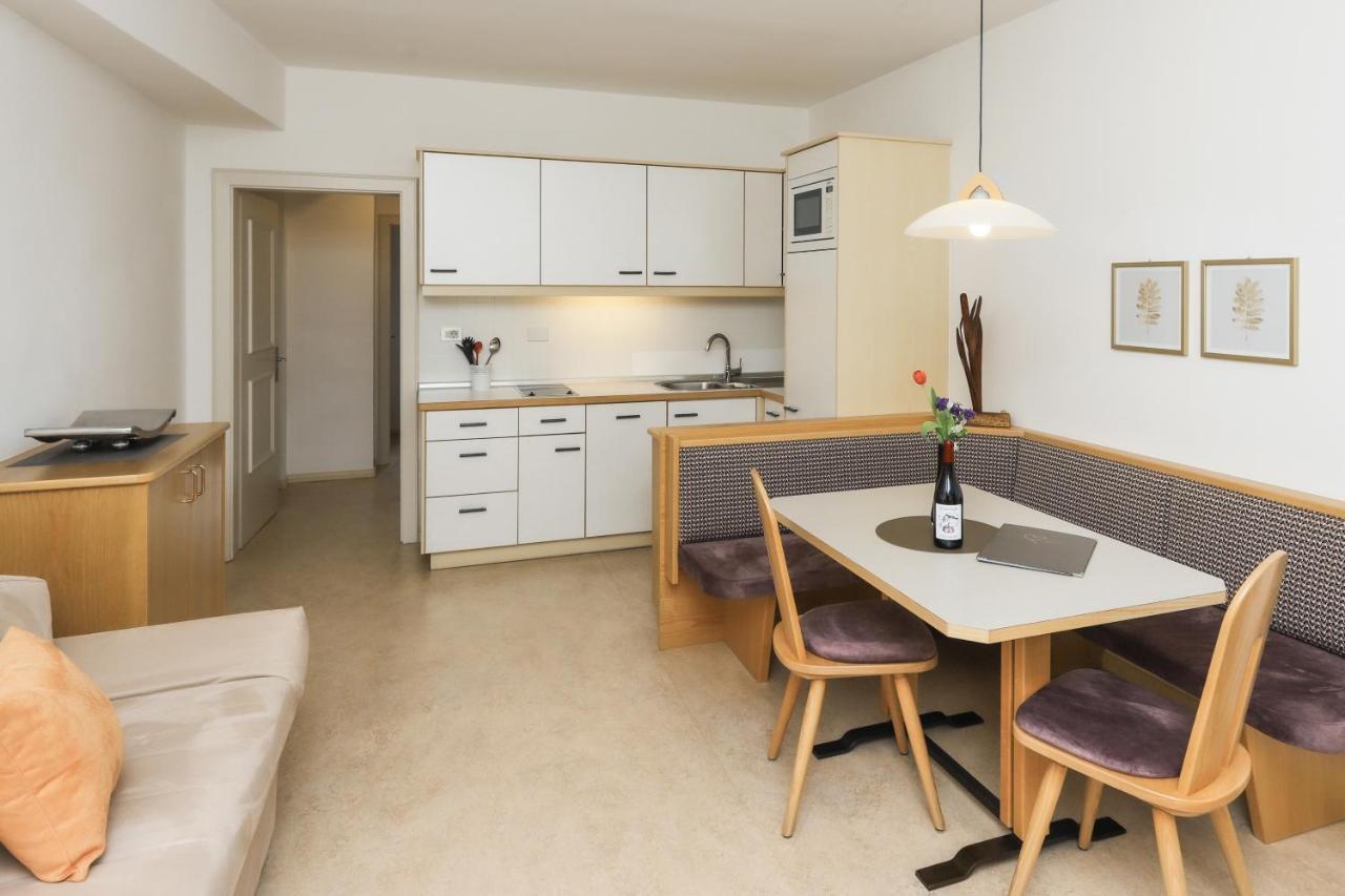 מונטניה Residence Hof Am Keller מראה חיצוני תמונה
