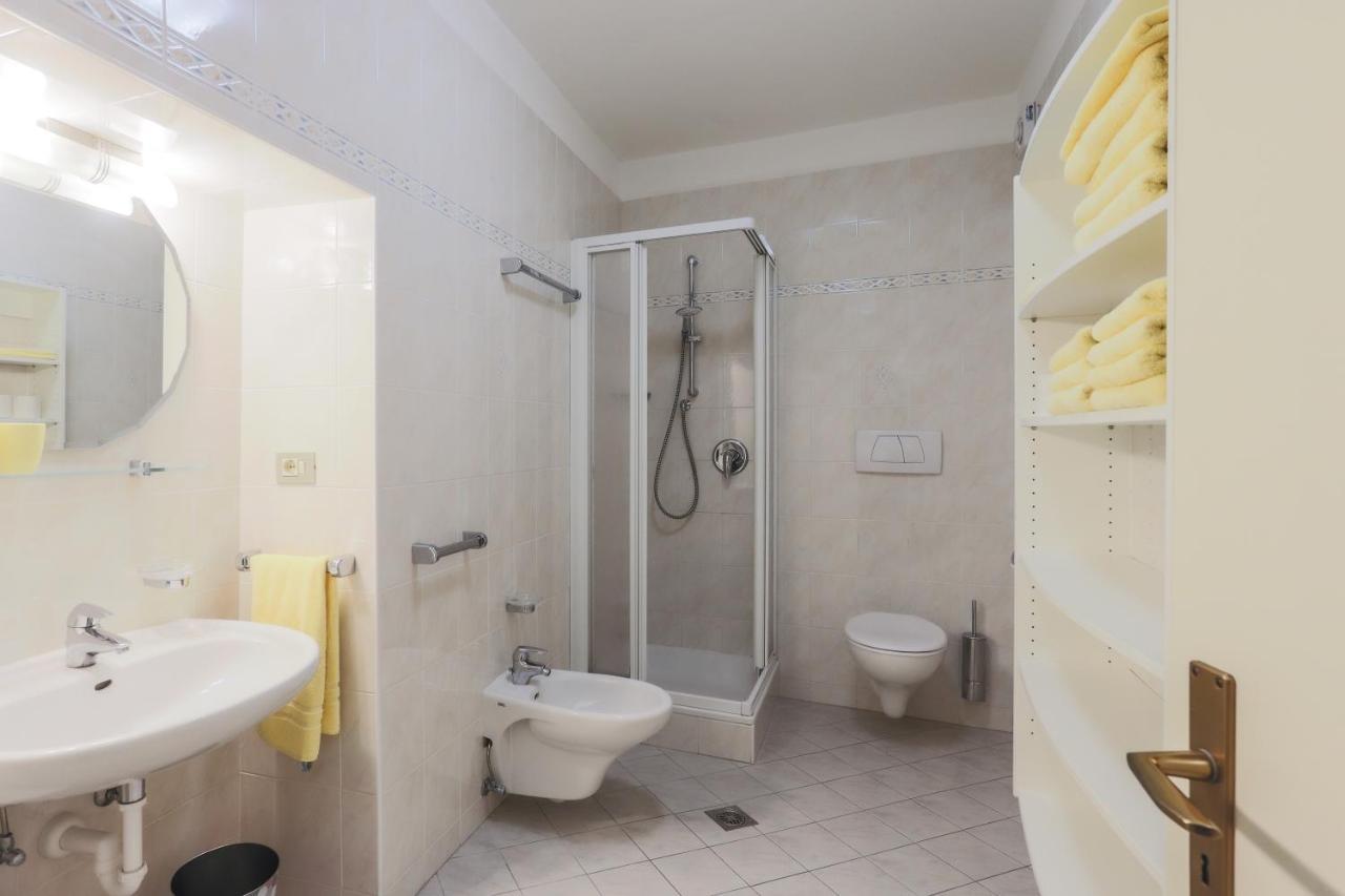 מונטניה Residence Hof Am Keller מראה חיצוני תמונה